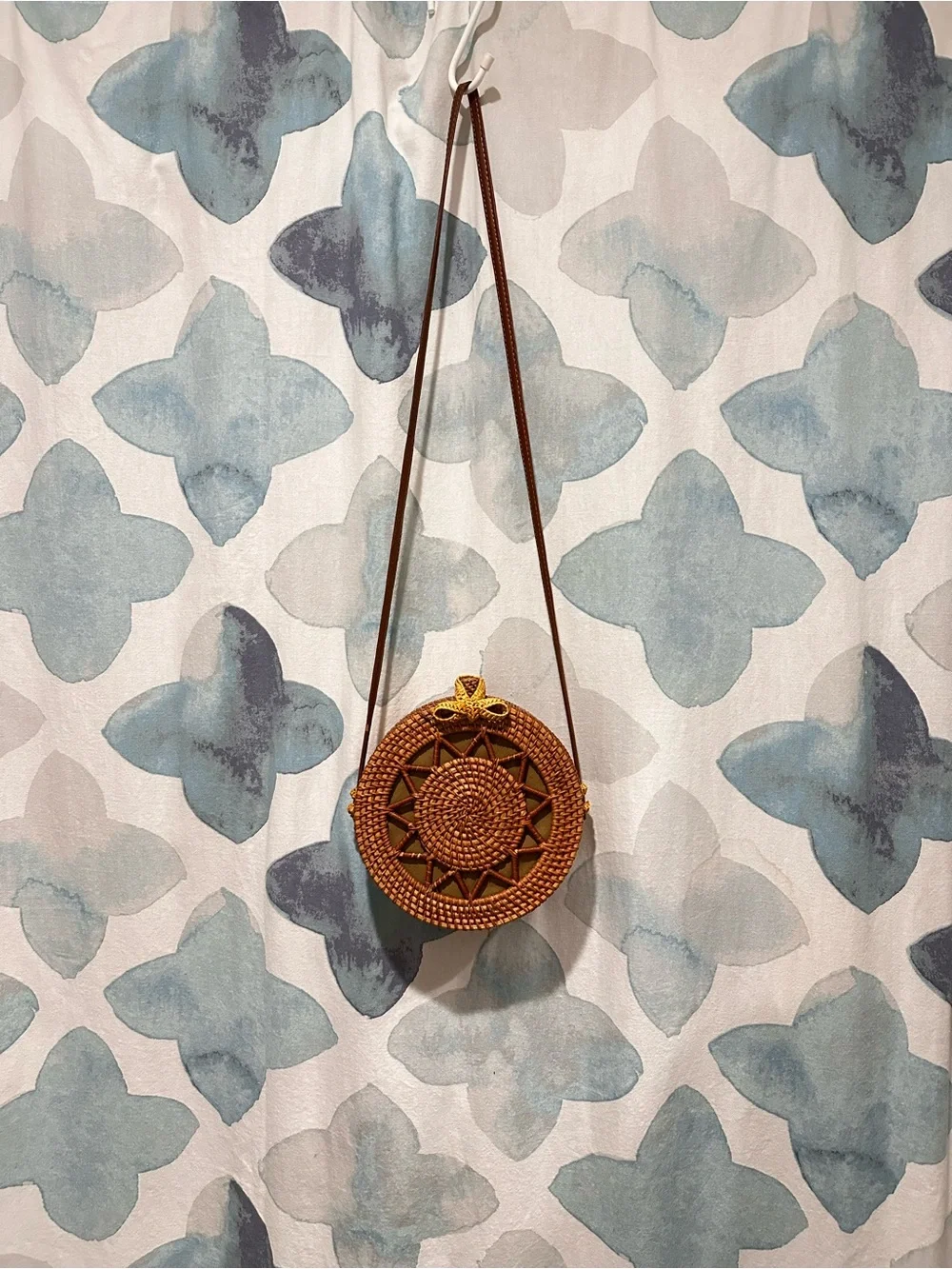 Round Woven Rattan Crossbody Bag in Brown